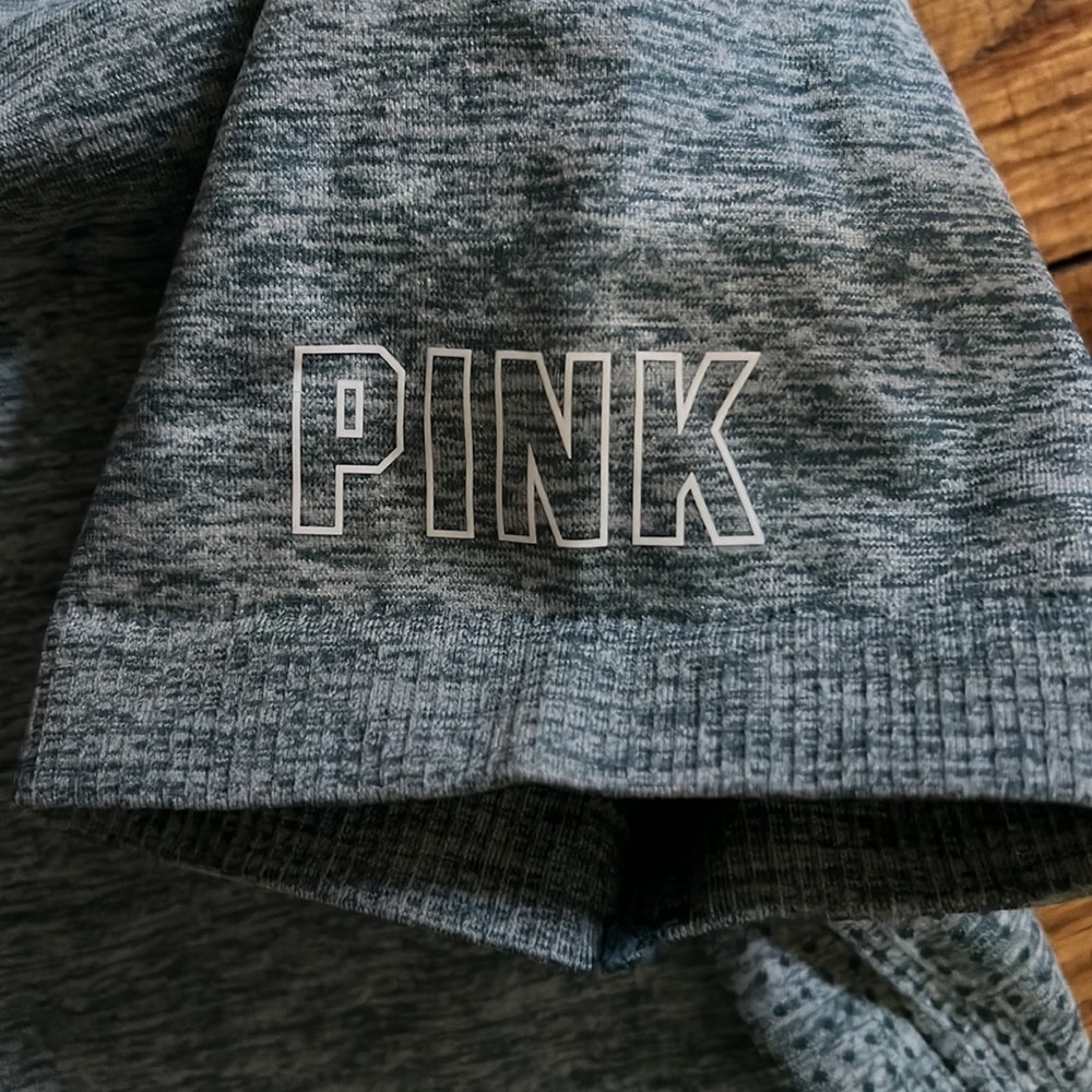 NWT pink victorias secret seamless top size: XS good condition - Picture 3 of 7